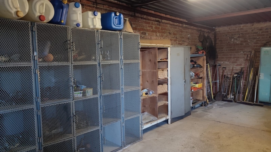 2 Bedroom Property for Sale in Lindleyspoort North West